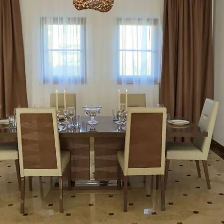 Platform 357 Amfitritis Luxury With Pool And Gym Apartamento *