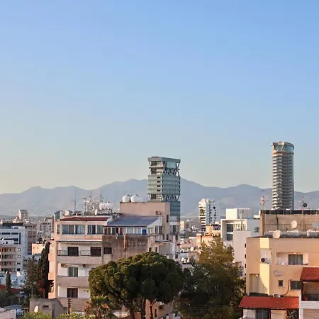 Platform 357 Amfitritis Luxury With Pool And Gym Apartment Nicosia